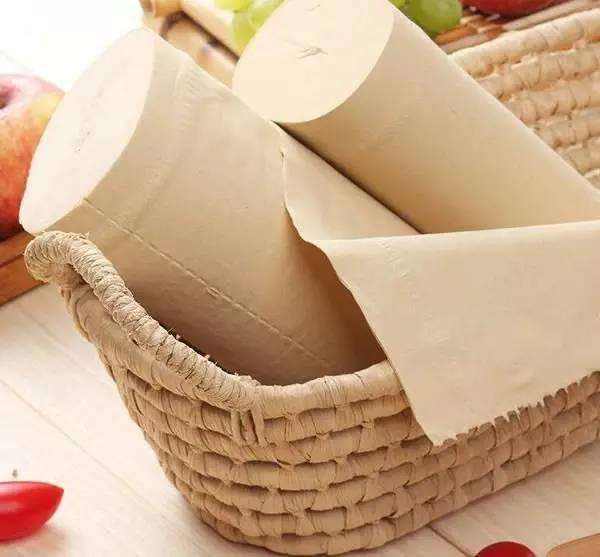 保定大軸紙廠家廣告紙巾制造商談?wù)搹V告盒裝紙巾對企業(yè)形象的影響